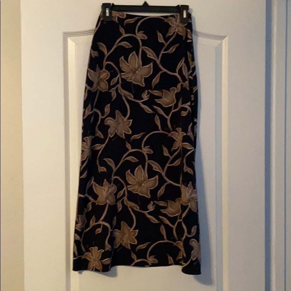 Long skirt